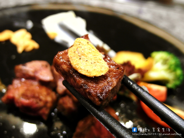 合榭創意板燒小廚:〖台中│美食〗合榭精緻鐵板料理 ❤ 忠孝夜市中,高貴不貴精緻鐵板燒料理,平價消費,高檔享受!!平日還有推出199元的商業午餐套餐唷~