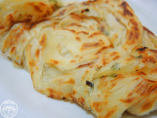 永福黃昏市場水煎包:呷飽祙【台中西屯・永福黃昏市場水煎包】市場裡一買再買的點心