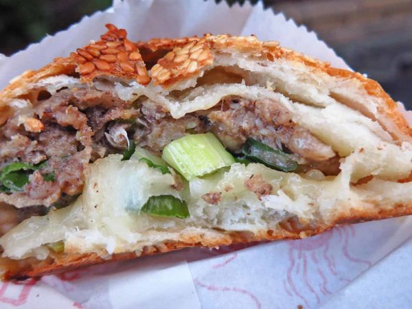 【蘆洲美食】海伯胡椒餅-1顆35元平價美味胡椒餅