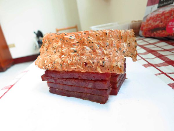 【板橋美食】黑橋牌香腸-甜蜜黑豬條的家-伴手禮