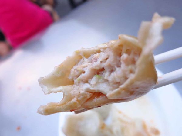 【台北美食】社子島水餃店-現桿現包的爆漿水餃