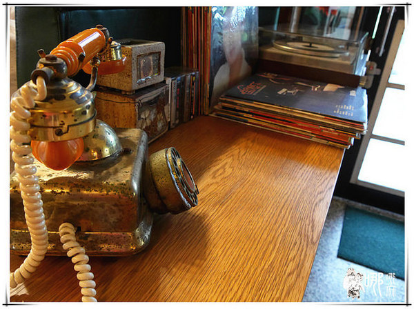 老。樣子:【大園 下午茶】老。樣子~老屋裡頭的日式甜點。抹茶清香烤糰子軟Q有嚼勁/大園寵物友善餐廳