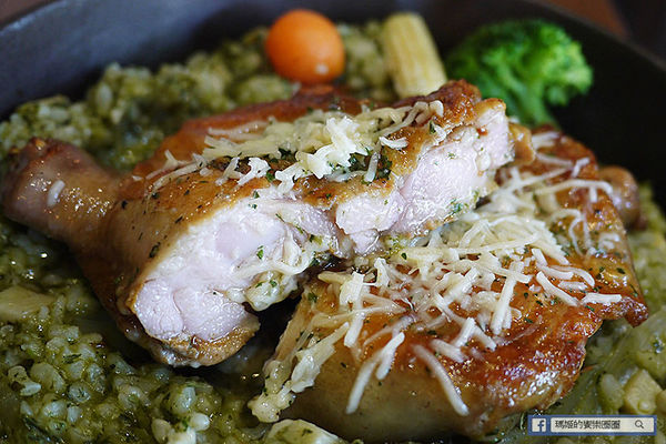 綠薄荷 G'MINTS：◆台北內湖。捷運葫洲站【綠薄荷G'MINTS】綠意盎然天然純粹～新美式餐廳。餐飲和氣氛都很有水準。東湖咖啡館。內湖美食。早午餐。排餐。串燒