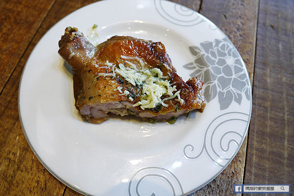 綠薄荷 G'MINTS：◆台北內湖。捷運葫洲站【綠薄荷G'MINTS】綠意盎然天然純粹～新美式餐廳。餐飲和氣氛都很有水準。東湖咖啡館。內湖美食。早午餐。排餐。串燒