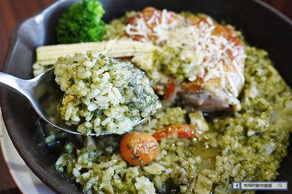 綠薄荷 G'MINTS：◆台北內湖。捷運葫洲站【綠薄荷G'MINTS】綠意盎然天然純粹～新美式餐廳。餐飲和氣氛都很有水準。東湖咖啡館。內湖美食。早午餐。排餐。串燒