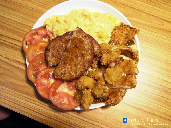 福田屋咖哩(嶺東店):〖台中│美食〗福田屋咖哩(嶺東店) ❤ 價格平價,份量十足,客製化咖哩,想吃什麼自己配,除了白飯外,還有烏龍麵可以選擇唷!!