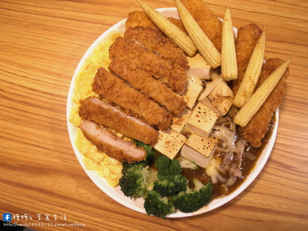 福田屋咖哩(嶺東店):〖台中│美食〗福田屋咖哩(嶺東店) ❤ 價格平價,份量十足,客製化咖哩,想吃什麼自己配,除了白飯外,還有烏龍麵可以選擇唷!!