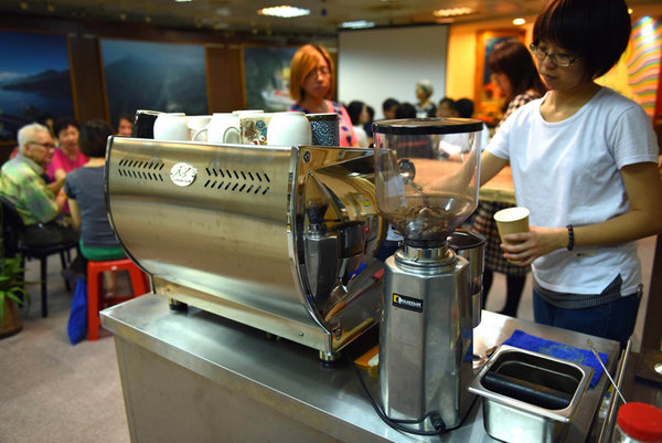 龍寶咖啡 (16).JPG