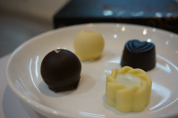 華侖婷娜:華侖婷娜-讓男孩們不用再為情人節想破頭的造型巧克力禮盒(維尼/迪士尼/蛋黃哥)