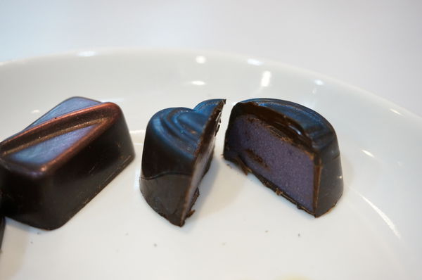 華侖婷娜:華侖婷娜-讓男孩們不用再為情人節想破頭的造型巧克力禮盒(維尼/迪士尼/蛋黃哥)