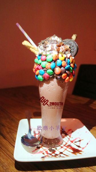 2口串酒 x 失控奶昔:【台北美食】你失控了沒?2口串酒 x 失控奶昔@信義安和站