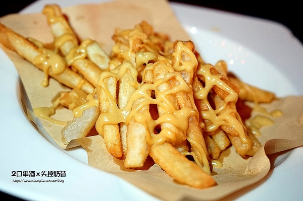 2口串酒 x 失控奶昔：【愛評網口碑體驗】到底有多失控, 你來喝喝看就知道!! ✿✿ 2口串酒 x 失控奶昔 ✿✿ (附菜單)