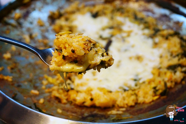 八色烤肉：【食記】台北東區 八色烤肉一號店 正宗韓國八色豬五花韓式烤肉 泡菜海鮮辣湯 起司炒飯好滿足