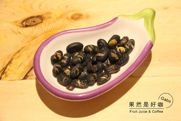 果然是好咖:【台南】果然是好咖──不會很素的平價蔬食早午餐,還有販售可愛冰淇淋哦!