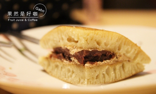 果然是好咖:【台南】果然是好咖──不會很素的平價蔬食早午餐,還有販售可愛冰淇淋哦!