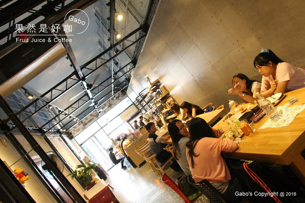 果然是好咖:【台南】果然是好咖──不會很素的平價蔬食早午餐,還有販售可愛冰淇淋哦!