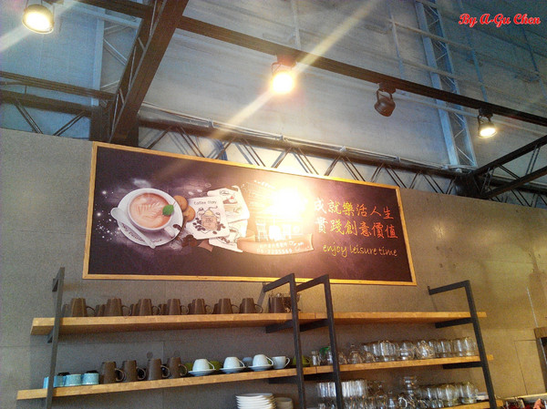 果然是好咖:☆口碑券No.12☆【臺南Ω中西區】果然是好咖。在復古輕工業風裝潢設計的環境中,享用舒適輕食早午餐