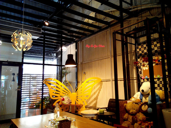 果然是好咖:☆口碑券No.12☆【臺南Ω中西區】果然是好咖。在復古輕工業風裝潢設計的環境中,享用舒適輕食早午餐