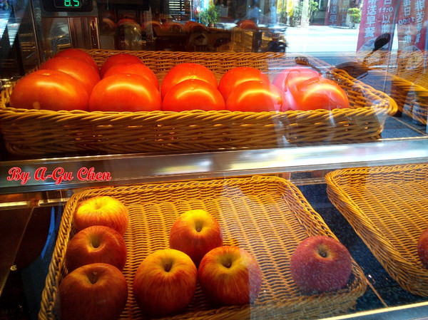 果然是好咖:☆口碑券No.12☆【臺南Ω中西區】果然是好咖。在復古輕工業風裝潢設計的環境中,享用舒適輕食早午餐