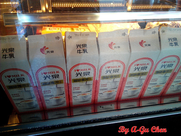 果然是好咖:☆口碑券No.12☆【臺南Ω中西區】果然是好咖。在復古輕工業風裝潢設計的環境中,享用舒適輕食早午餐