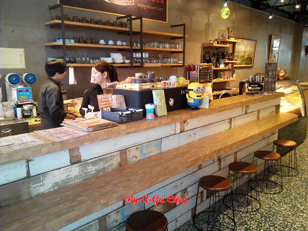 果然是好咖:☆口碑券No.12☆【臺南Ω中西區】果然是好咖。在復古輕工業風裝潢設計的環境中,享用舒適輕食早午餐