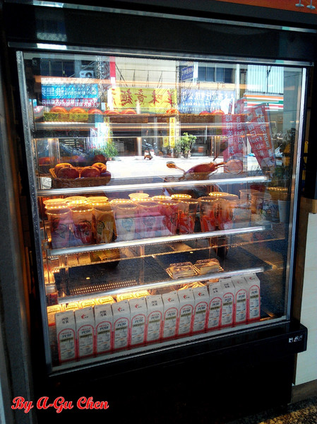 果然是好咖:☆口碑券No.12☆【臺南Ω中西區】果然是好咖。在復古輕工業風裝潢設計的環境中,享用舒適輕食早午餐