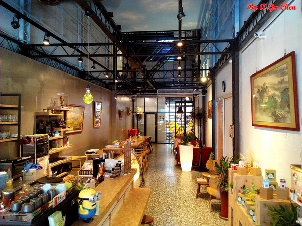 果然是好咖:☆口碑券No.12☆【臺南Ω中西區】果然是好咖。在復古輕工業風裝潢設計的環境中,享用舒適輕食早午餐