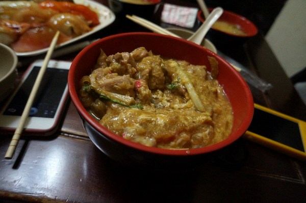 三味食堂日式料理：三味食堂-巨無霸鮭魚讓人嚇嚇叫