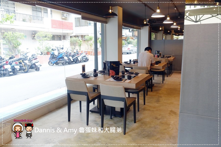 20160811《國父紀念館捷運美食 》大初涮涮鍋SHABU SHABU 好吃prime等級牛肉x新鮮海鮮x昆布火鍋︱ ~附貪吃影片 (11).jpg