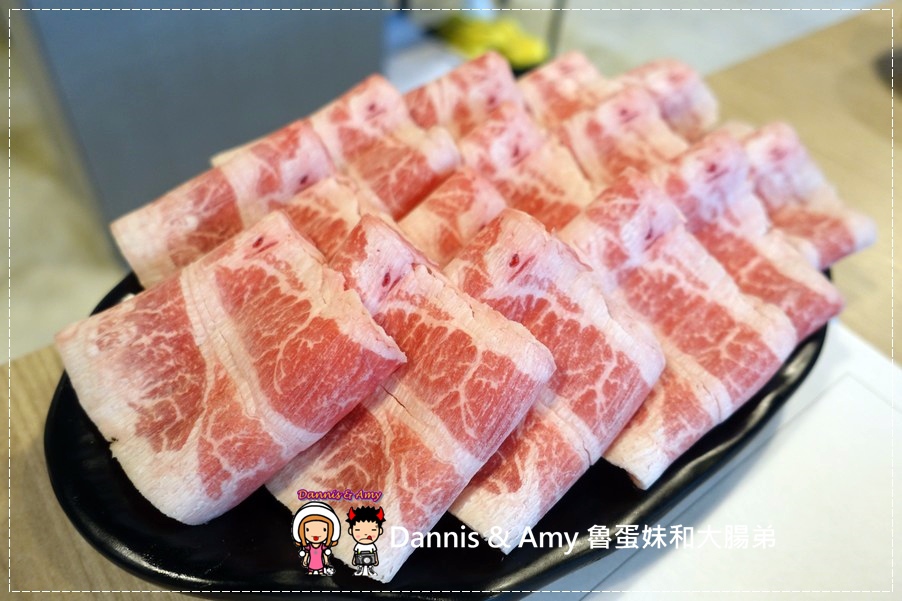 20160811《國父紀念館捷運美食 》大初涮涮鍋SHABU SHABU 好吃prime等級牛肉x新鮮海鮮x昆布火鍋︱ ~附貪吃影片 (38).jpg
