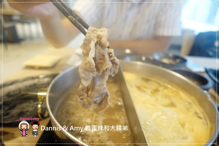 20160811《國父紀念館捷運美食 》大初涮涮鍋SHABU SHABU 好吃prime等級牛肉x新鮮海鮮x昆布火鍋︱ ~附貪吃影片 (54).jpg