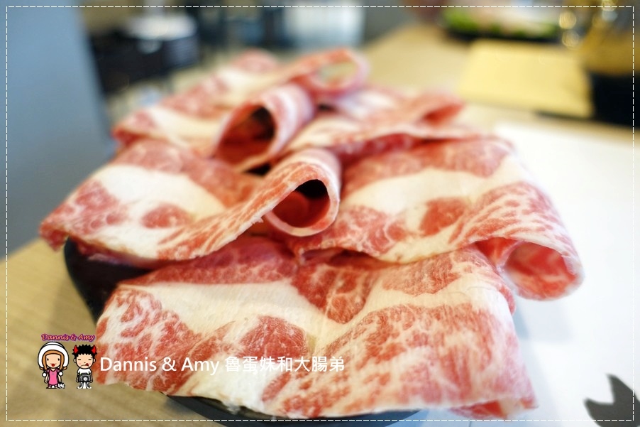 20160811《國父紀念館捷運美食 》大初涮涮鍋SHABU SHABU 好吃prime等級牛肉x新鮮海鮮x昆布火鍋︱ ~附貪吃影片 (35).jpg