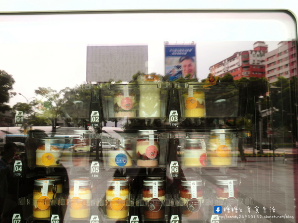 哞福利:〖台中│美食〗哞福利 ❤ 台中法式甜點販賣機登場!!於7/25在台中新光三越百貨開幕囉!!超"哞"罐罐慕斯蛋糕、奶酪及QQ莓果茶,一起罐爆你的味蕾!!