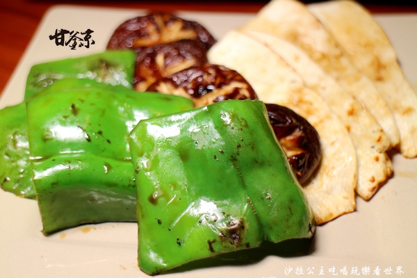 甘釜京韓日燒肉料理專門店:蘆洲餐廳『甘釜京韓日燒肉料理專門店』韓式料理/小菜無限供應