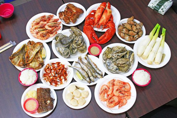 【蘆洲】玖肆伍鮮海鮮燒烤-活跳跳的龍蝦&超大海鮮