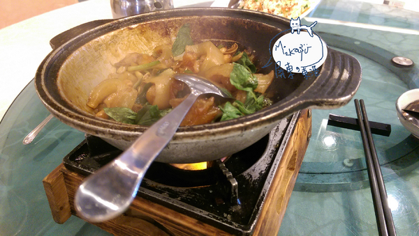 佳珍海產餐廳: 【屏東/食﹡東港】 新鮮直送的海海人生.超鮮黑鮪魚、魚翅看的見.佳珍海產餐廳