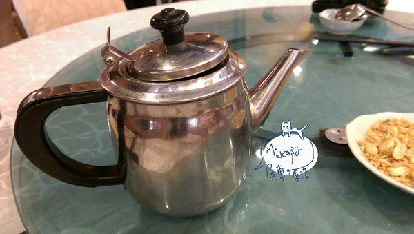 佳珍海產餐廳: 【屏東/食﹡東港】 新鮮直送的海海人生.超鮮黑鮪魚、魚翅看的見.佳珍海產餐廳