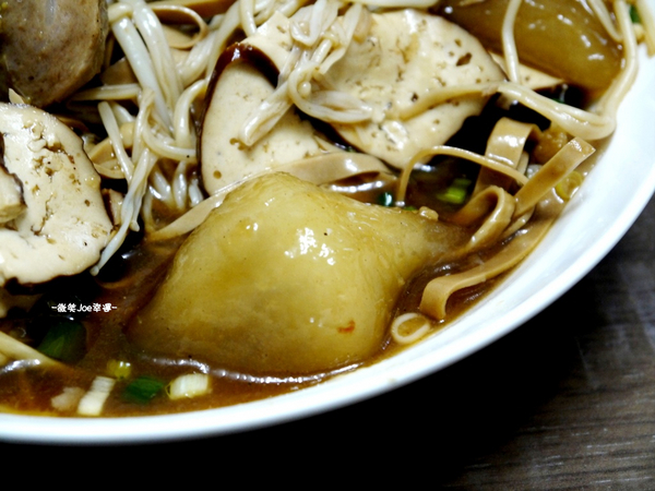 滷味：烏日中山路二段的滷味!醬汁很夠味...