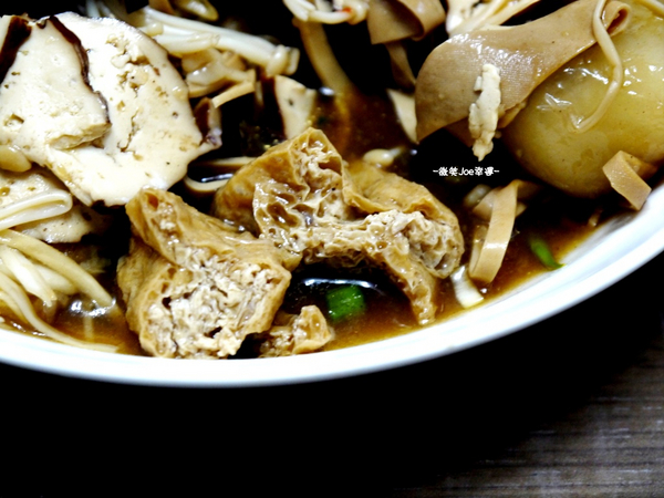 滷味：烏日中山路二段的滷味!醬汁很夠味...