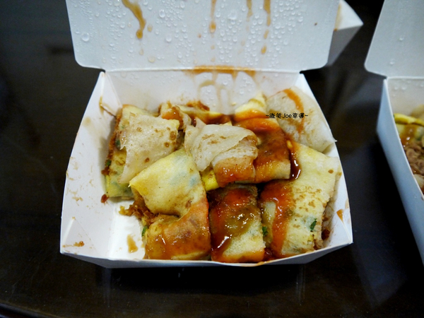 三喜蛋餅((原阿Q蛋餅)):隱身一中商圈古早味早餐,一天的活力就由這份量十足的蛋餅展開吧。