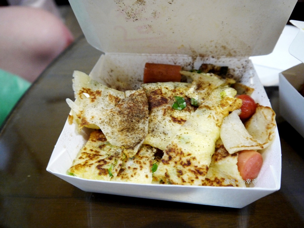 三喜蛋餅((原阿Q蛋餅)):隱身一中商圈古早味早餐,一天的活力就由這份量十足的蛋餅展開吧。