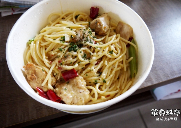 單身料亭：[台中烏日]單身料亭，小小義大利麵館!懶得煮時外帶好方便。