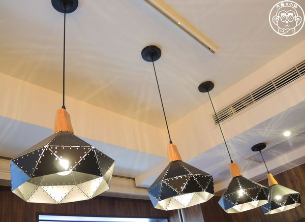 櫻桃小丸子主題餐廳：呷飽祙【台北信義･櫻桃小丸子主題餐廳ちびまる子ちゃん KITCHEN】