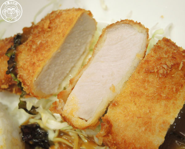 櫻桃小丸子主題餐廳：呷飽祙【台北信義･櫻桃小丸子主題餐廳ちびまる子ちゃん KITCHEN】