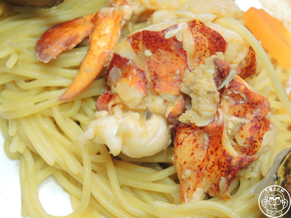 櫻桃小丸子主題餐廳：呷飽祙【台北信義･櫻桃小丸子主題餐廳ちびまる子ちゃん KITCHEN】