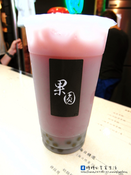 果圓:〖台中│美食〗果圓 ❤ 全台唯一夢幻飲品"多多蝶豆花沙瓦"超美登場~還有手工限量抹茶、蝶豆花珍珠,多量不加價唷!!