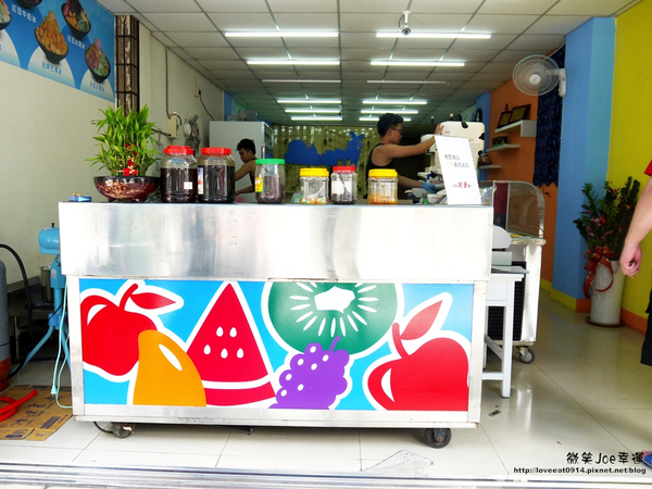 兩碗公冰 明道店：[台中烏日]兩碗公冰!水果冰品專賣，雪花冰粉消暑。