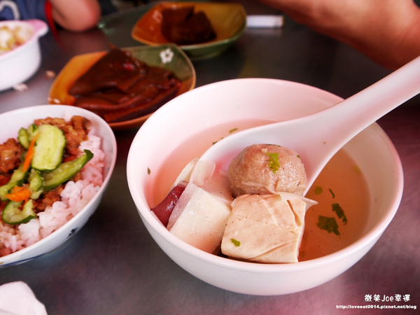 樹仔腳爌肉飯：[台中南區]樹仔腳爌肉飯，烏日與南區交界的平價小吃。