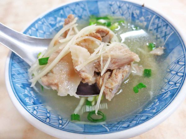 【台北萬華美食】阿明烏醋乾麵-50年烏醋麵老店