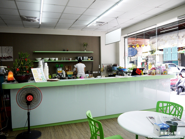 食再豆花：[台中西區]食再豆花，消暑好去處，老闆娘超幽默風趣。